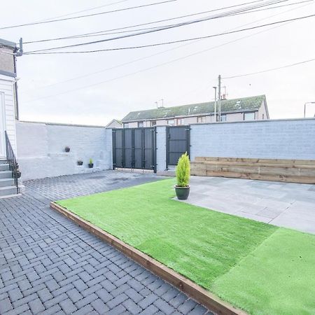 Bright, Fresh, Renovated 3 Bedroom Apartment In The Heart Of Montrose Angus Eksteriør billede