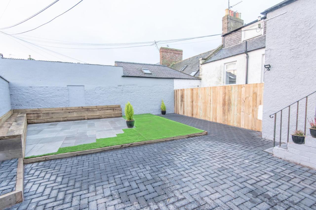 Bright, Fresh, Renovated 3 Bedroom Apartment In The Heart Of Montrose Angus Eksteriør billede